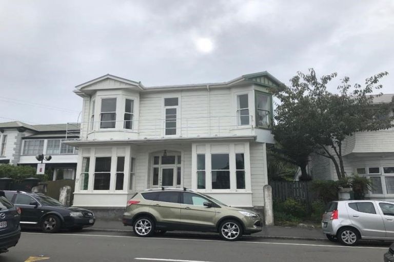 Photo of property in 212 The Terrace, Wellington Central, Wellington, 6011