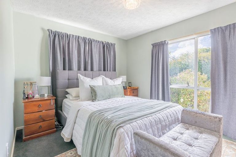 Photo of property in 73 Arcon Drive, Broomfield, Christchurch, 8042