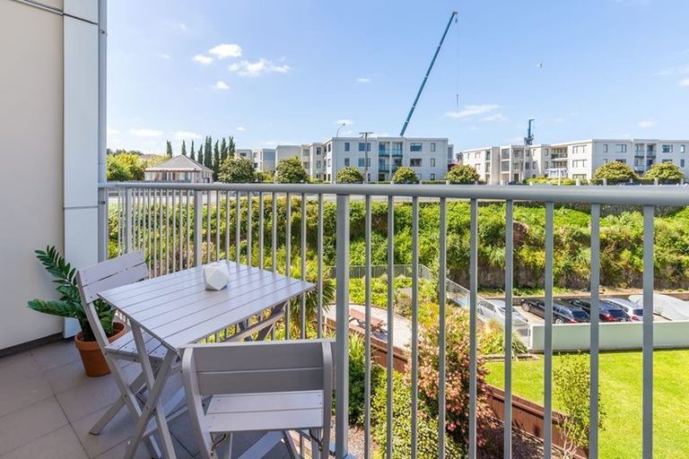 Photo of property in Shoal Haven Apartments, 112a/130 Anzac Street, Takapuna, Auckland, 0622