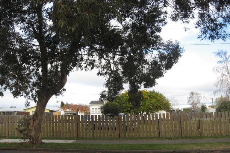 Photo of property in 27 Barnard Avenue, Maraenui, Napier, 4110