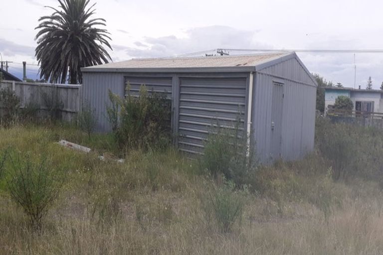 Photo of property in 37 Pratt Avenue, Foxton Beach, Foxton, 4815