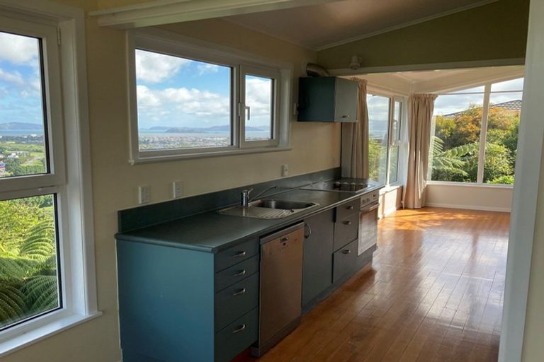 Photo of property in 12e City View Grove, Harbour View, Lower Hutt, 5010