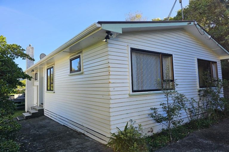 Photo of property in 48 Buckley Road, Southgate, Wellington, 6023