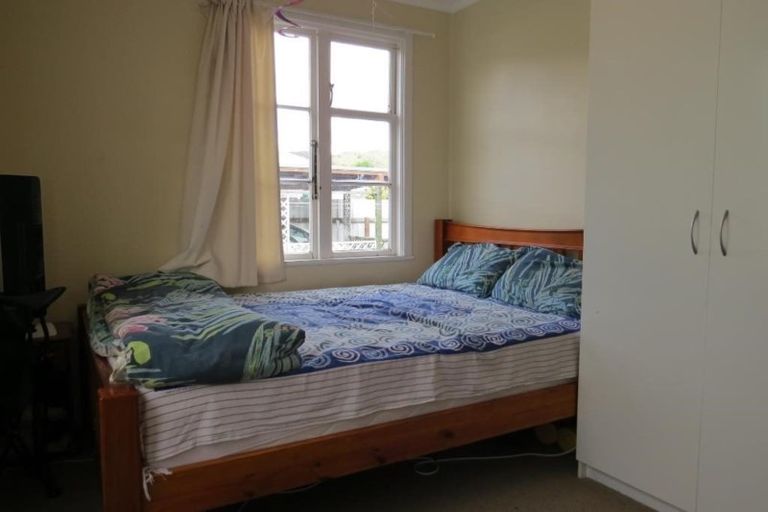 Photo of property in 18 Rata Street, Naenae, Lower Hutt, 5011