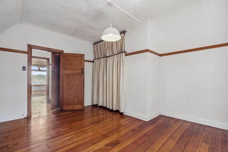 Photo of property in 5 Grosvenor Terrace, Wadestown, Wellington, 6012
