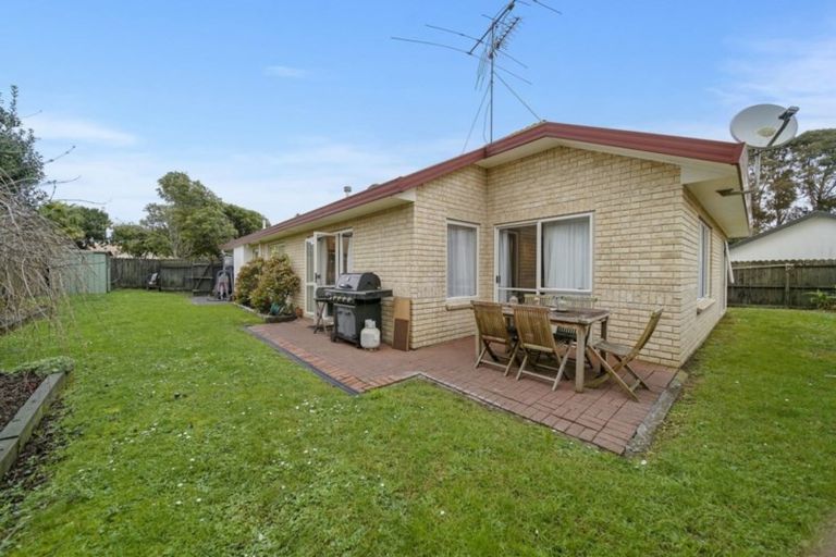 Photo of property in 4c Sheriff Place, Randwick Park, Auckland, 2105