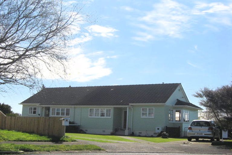 Photo of property in 10 Clovelly Street, Brooklands, New Plymouth, 4310