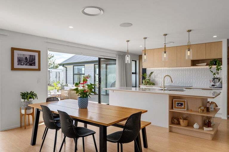 Photo of property in 28 Whitehall Drive, Springlands, Blenheim, 7201