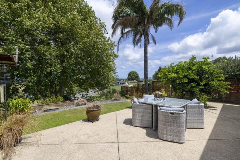 Photo of property in 5 La Colina Place, Bethlehem, Tauranga, 3110
