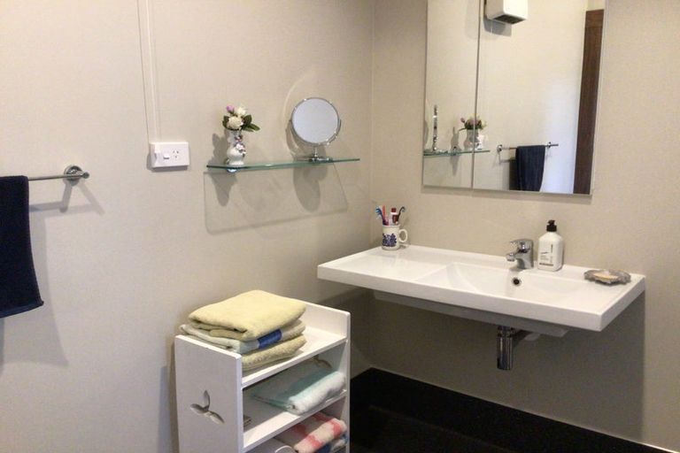 Photo of property in 11 Hill Street, Eltham, 4322