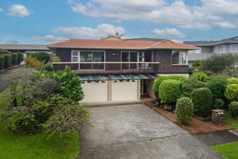 Photo of property in 16 Tercel Place, Sunnyhills, Auckland, 2010