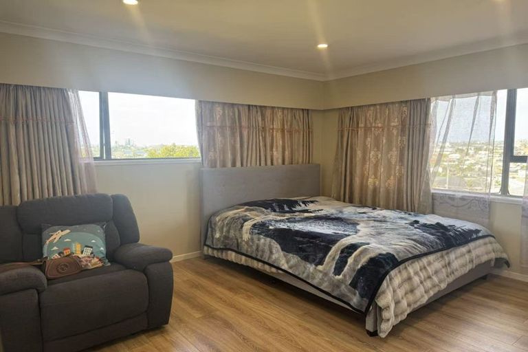 Photo of property in 2/18 Stanley Avenue, Milford, Auckland, 0620