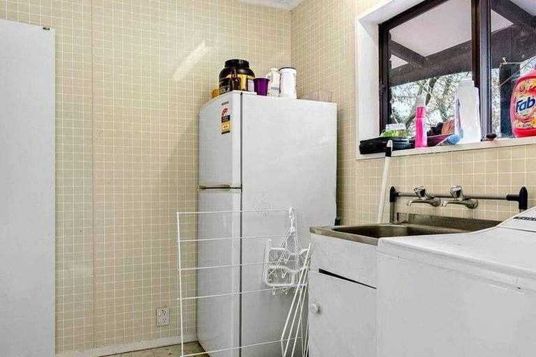 Photo of property in 33b Lochee Road, Upper Riccarton, Christchurch, 8041