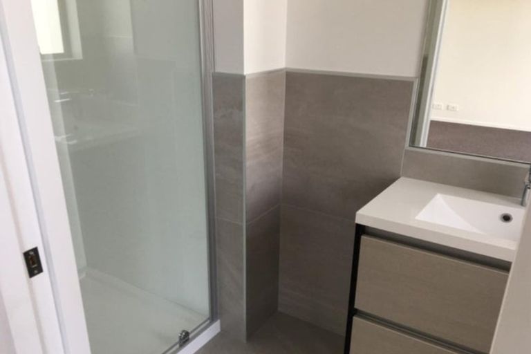 Photo of property in 55 Glidepath Road, Hobsonville, Auckland, 0616