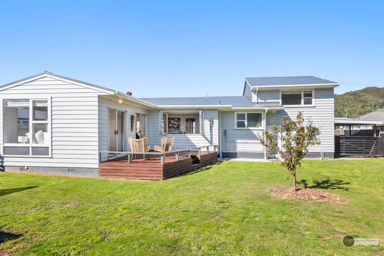 Photo of property in 1 Beecham Grove, Epuni, Lower Hutt, 5011