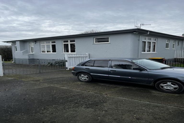 Photo of property in 162 Weraroa Road, Levin, 5510