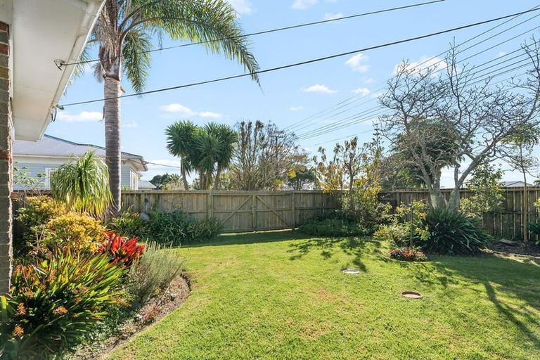Photo of property in 203 Parkhurst Road, Parakai, 0830