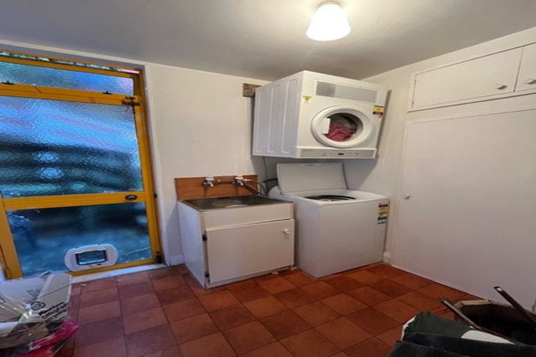 Photo of property in 22 Stafford Street, Mount Victoria, Wellington, 6011