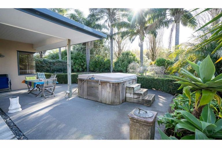 Photo of property in 28 Davis Strongman Place, Kerikeri, 0293