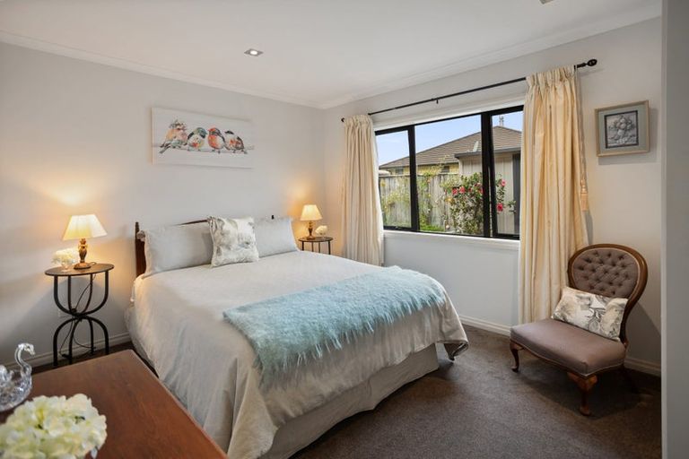 Photo of property in 1 Ringwood Place, Whitianga, 3510