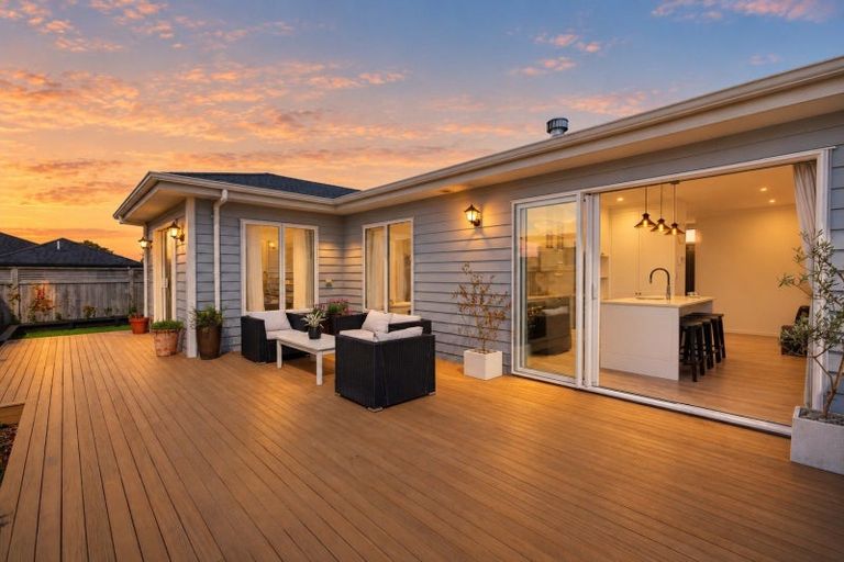 Photo of property in 4 Gemscott Crescent, Huapai, Kumeu, 0810