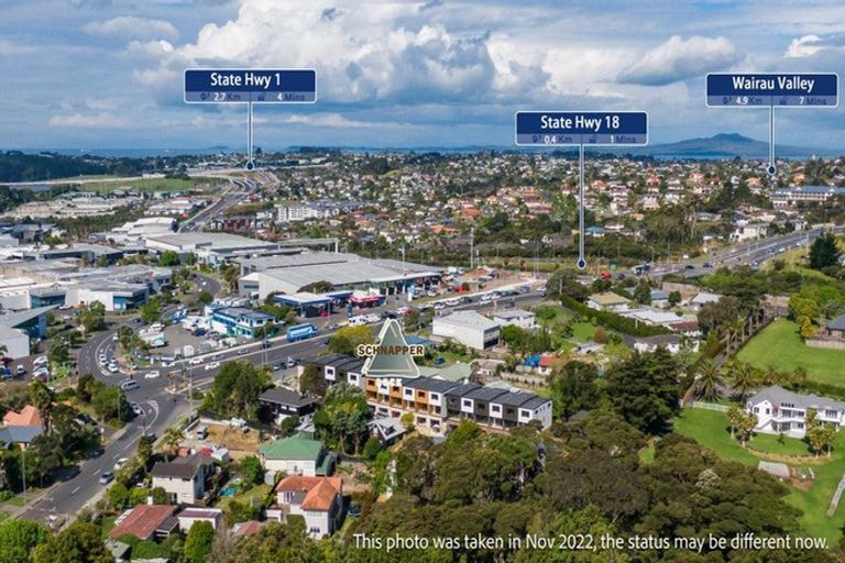 Photo of property in 11/9 Schnapper Rock Road, Greenhithe, Auckland, 0632