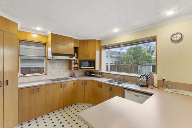 Photo of property in 73 Matipo Street, Riccarton, Christchurch, 8041