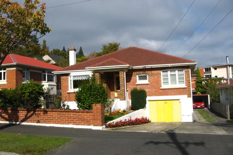 Photo of property in 28 Glendining Avenue, North East Valley, Dunedin, 9010
