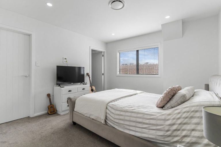 Photo of property in 29a Patons Road, Howick, Auckland, 2014