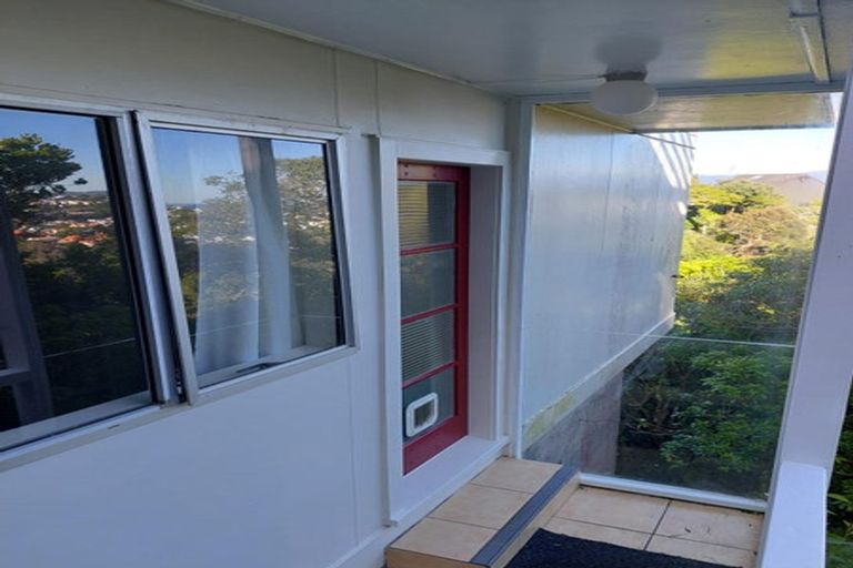 Photo of property in 29b Harbour View Road, Northland, Wellington, 6012