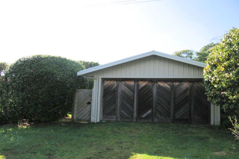 Photo of property in 24 Panorama Avenue, Ferry Landing, Whitianga, 3591