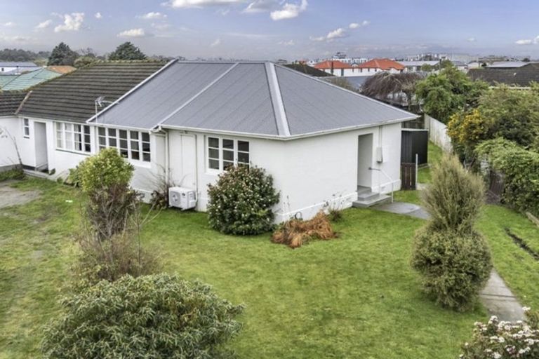 Photo of property in 13 Huia Street, Riccarton, Christchurch, 8041