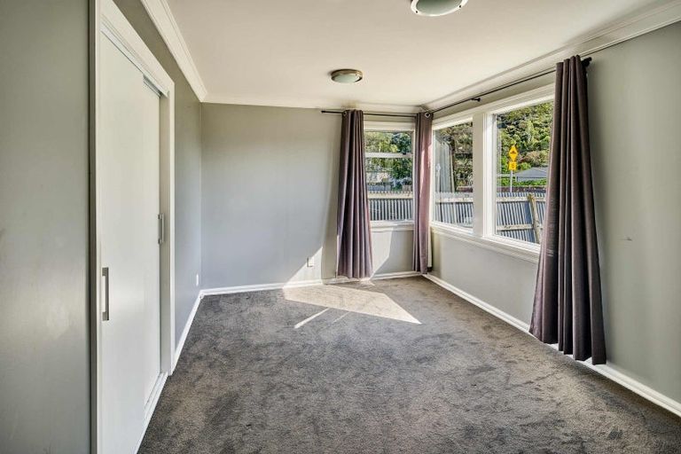 Photo of property in 79 Waddington Drive, Naenae, Lower Hutt, 5011