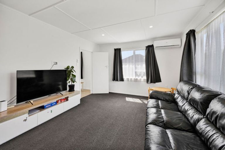 Photo of property in 28 Celia Street, Stratford, 4332