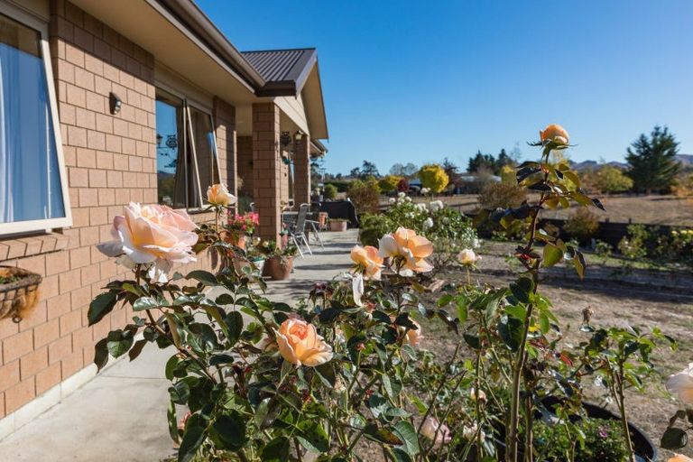 Photo of property in 215 Racecourse Road, Waipawa, Otane, 4277