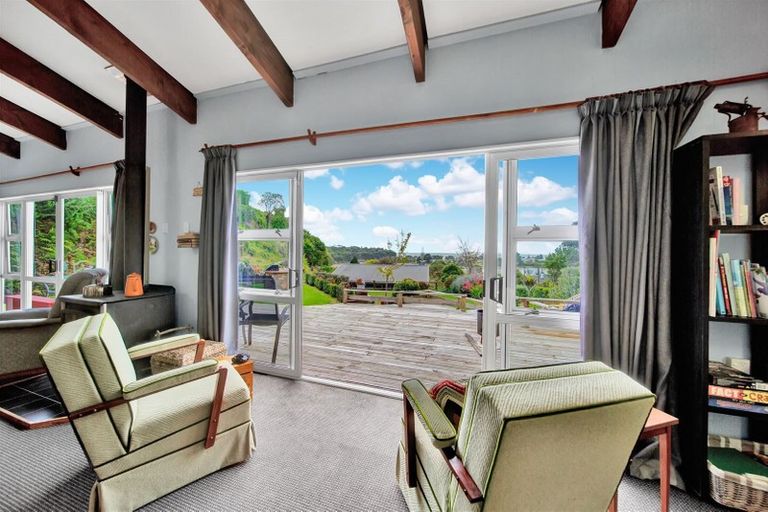 Photo of property in 33 Whakapaki Street, Urenui, 4375