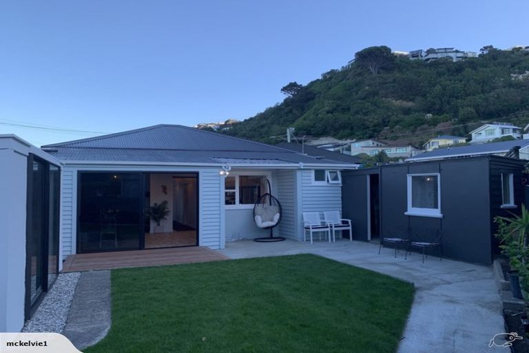 Photo of property in 40 Rua Street, Lyall Bay, Wellington, 6022