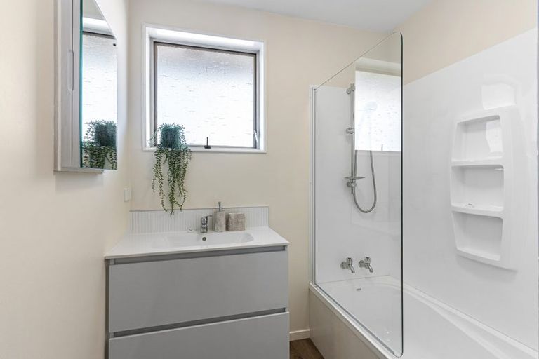 Photo of property in 4/5 Coles Place, St Albans, Christchurch, 8014