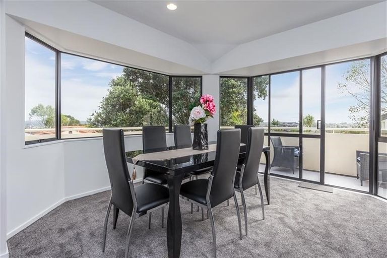 Photo of property in 1/3 Albany Highway, Unsworth Heights, Auckland, 0632