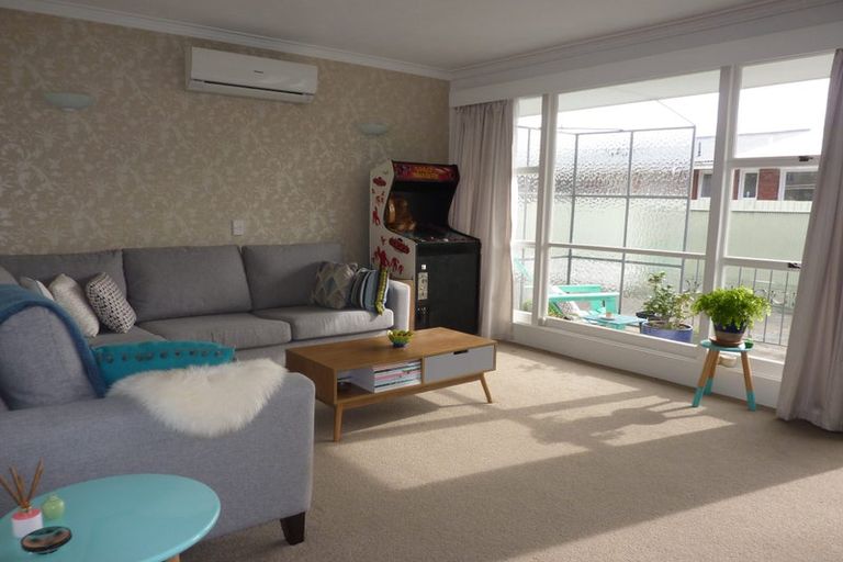 Photo of property in 2/16 Colligan Street, Upper Riccarton, Christchurch, 8041