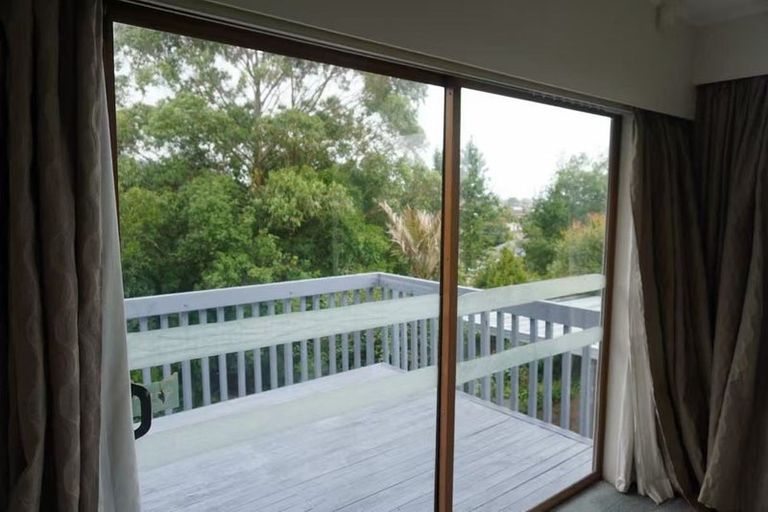 Photo of property in 62 Weatherly Road, Torbay, Auckland, 0630