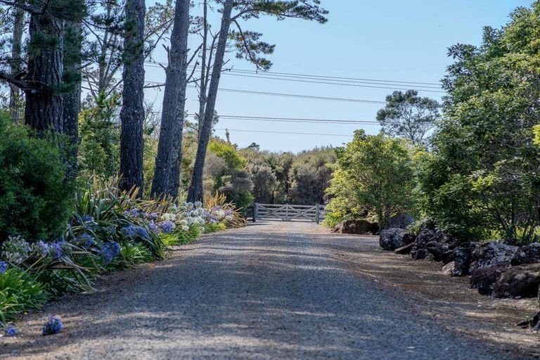 Photo of property in 244 Waimate North Road, Kerikeri, 0293