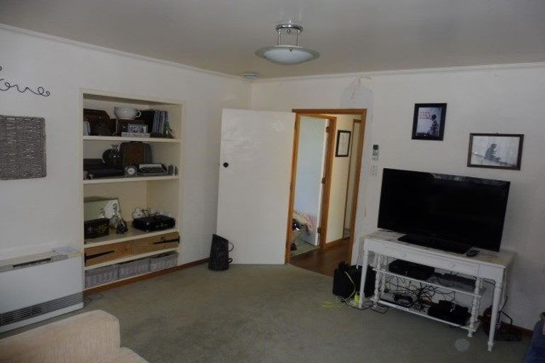 Photo of property in 105 Fairfield Road, Fairfield, Hamilton, 3214