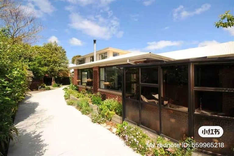 Photo of property in 4 Oakfield Street, Burnside, Christchurch, 8053