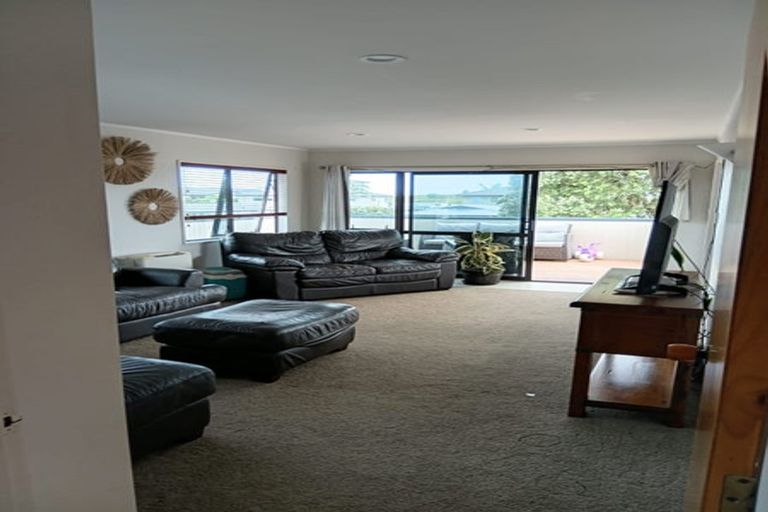 Photo of property in 44 Dickson Road, Papamoa Beach, Papamoa, 3118