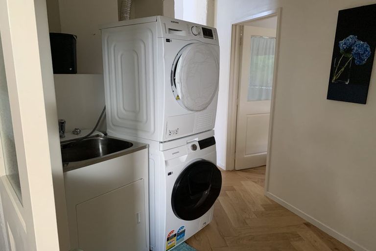 Photo of property in 2h Weranui Road, Waiwera, Orewa, 0994