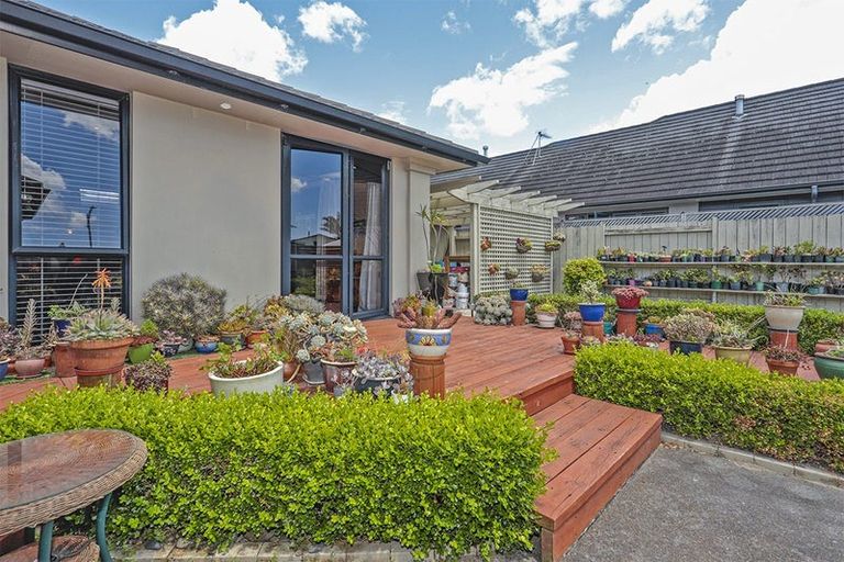 Photo of property in 5 Pompano Key, Papamoa Beach, Papamoa, 3118