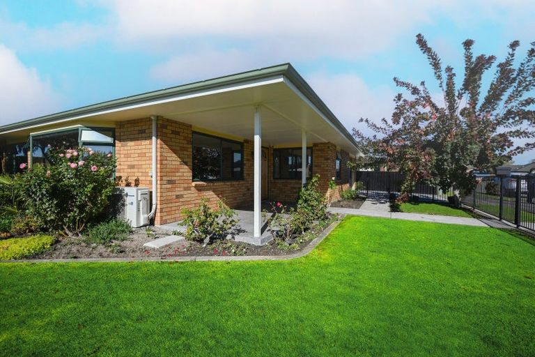 Photo of property in 1 Belgrove Drive, Waipukurau, 4200