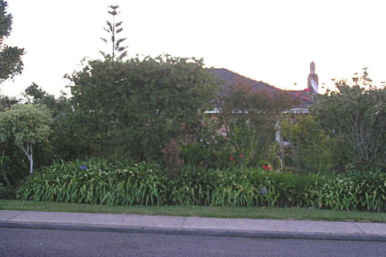 Photo of property in 2/31 Francis Street, Hauraki, Auckland, 0622