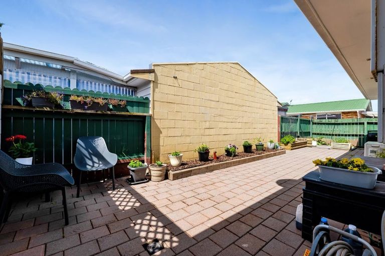 Photo of property in 61 Murray Avenue, Hawera, 4610